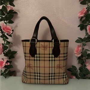 Burberry Leather-Trimmed Haymarket Check Medium Tote